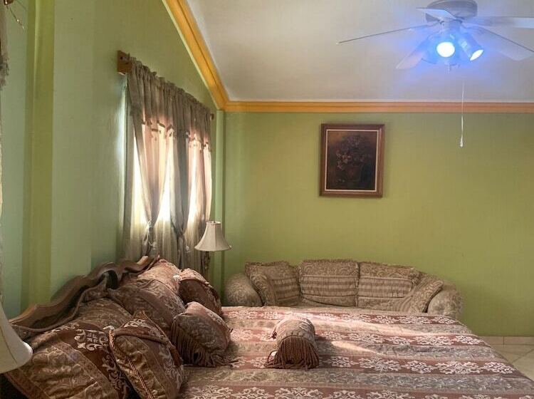 هتل Pavillon Des Receptions &