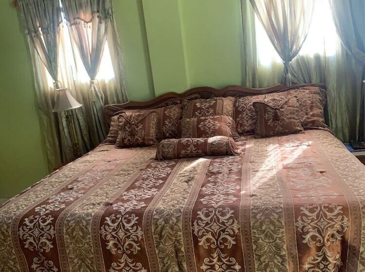 هتل Pavillon Des Receptions &