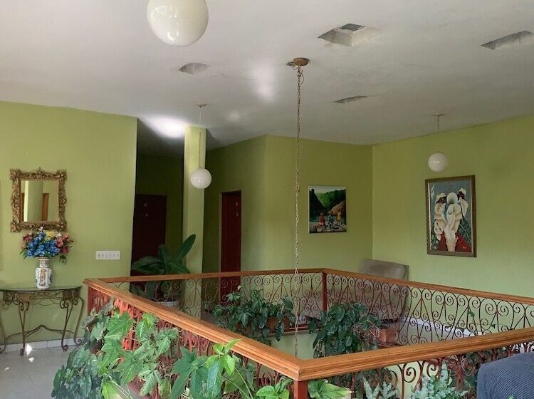 هتل Pavillon Des Receptions &