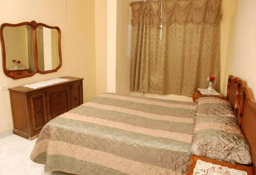 هتل Pavillon Des Receptions &