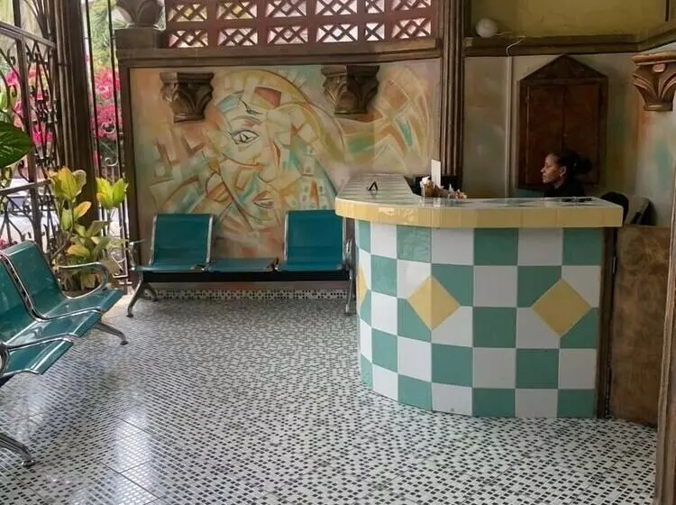 هتل Pavillon Des Receptions &