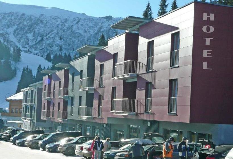 בית מלון כפרי Pinguin Koralpe