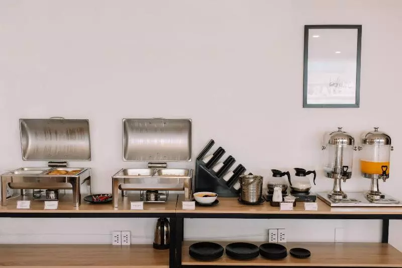 هتل The Chill Suites City Center