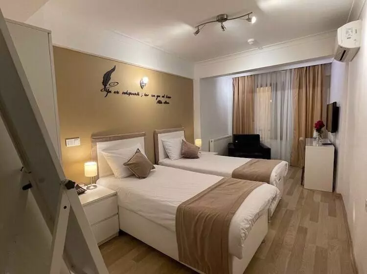 هتل The Print House