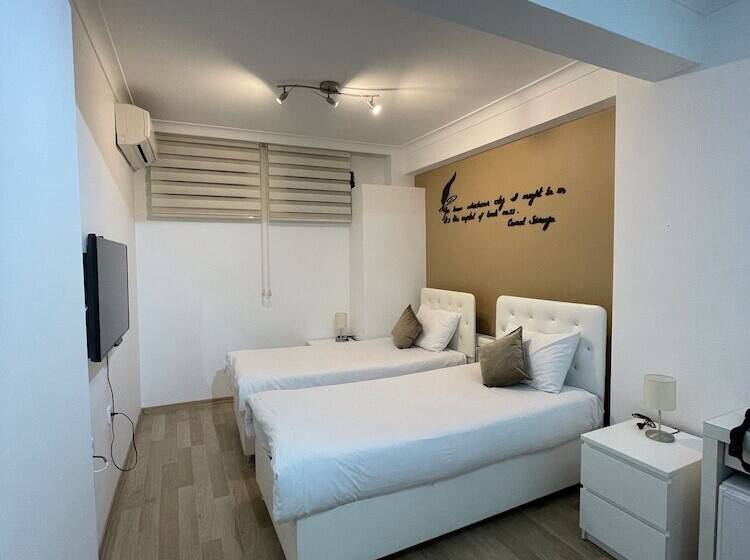 ホテル The Print House