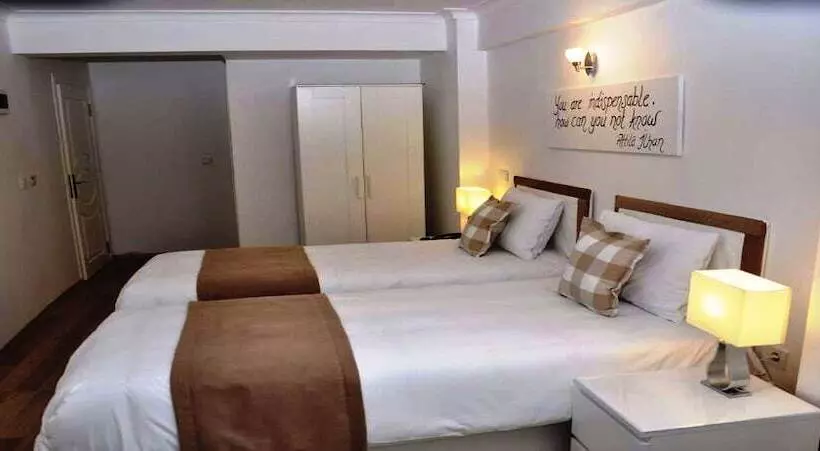 هتل The Print House