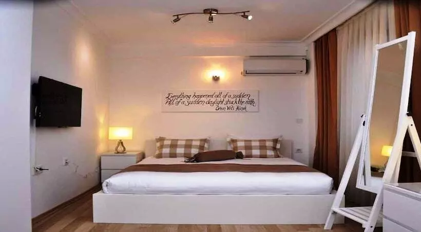 هتل The Print House