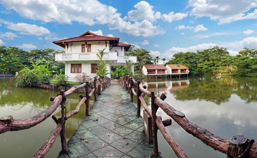 Hotel Wet Water Resort