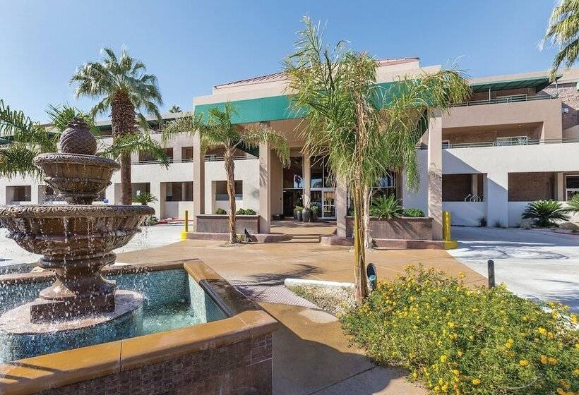Отель Worldmark Palm Springs