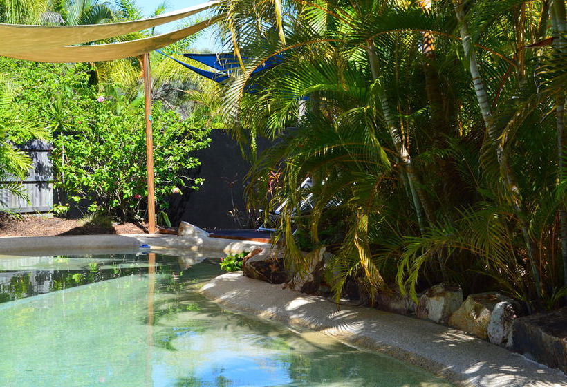 The Lovely Cottages Country Retreat