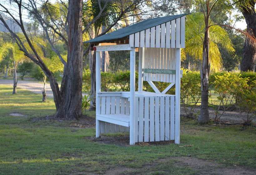 The Lovely Cottages Country Retreat