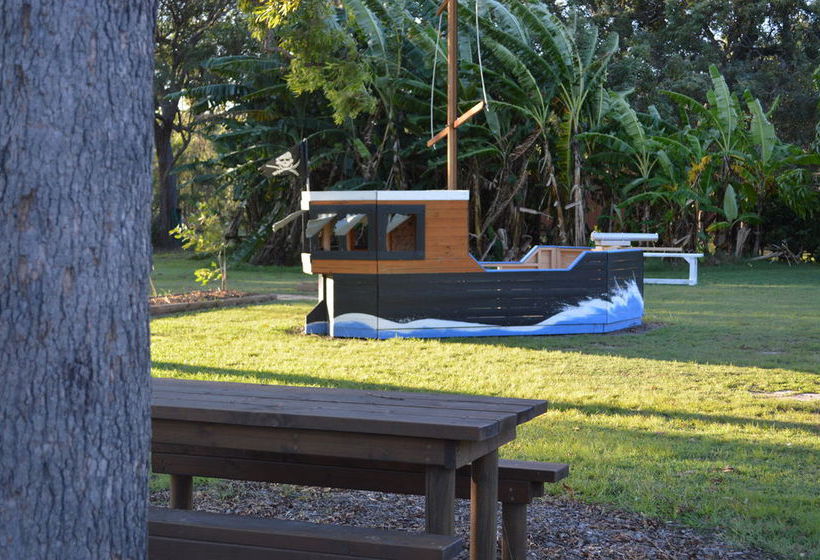 The Lovely Cottages Country Retreat