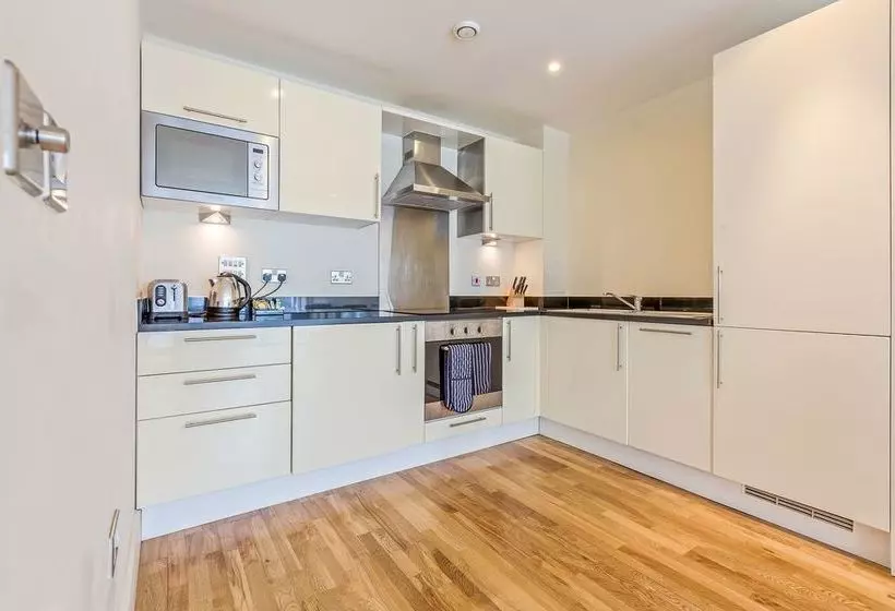 Lanterns Court By Bridgestreet