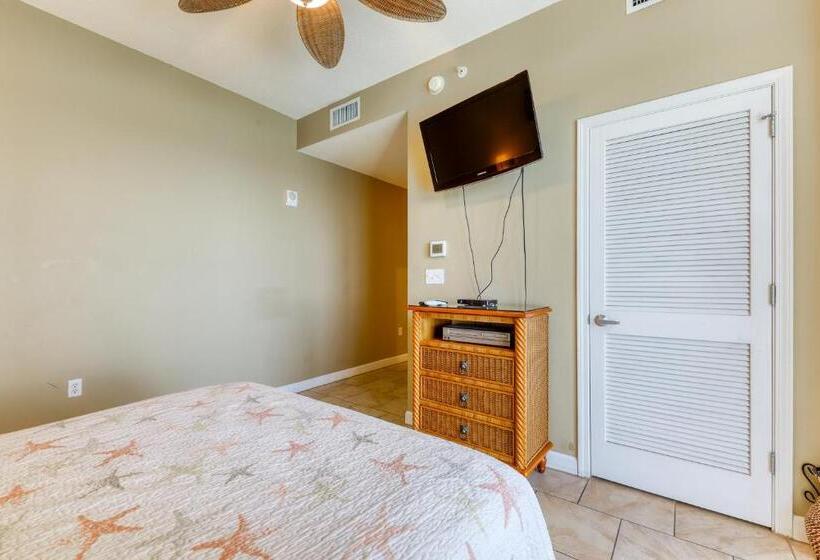 Sterling Resorts Grand Panama Beach Resort