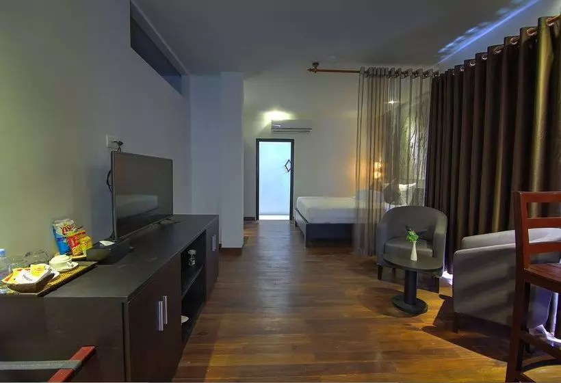 The Palm Boutique Hotel & Residence