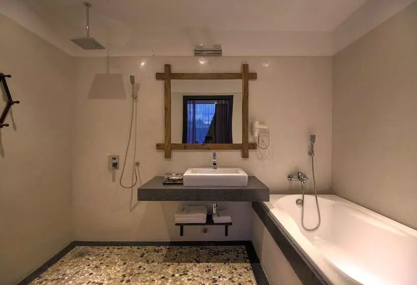 The Palm Boutique Hotel & Residence