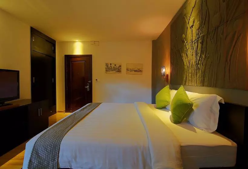 The Palm Boutique Hotel & Residence