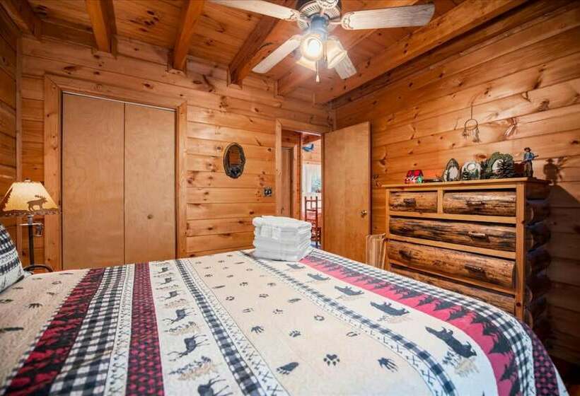 Bear Necessities Cozy Cabin Beside Briar Creek Fire Pit Wifi And Pet Friendly