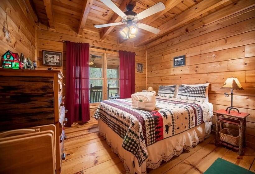 Bear Necessities Cozy Cabin Beside Briar Creek Fire Pit Wifi And Pet Friendly