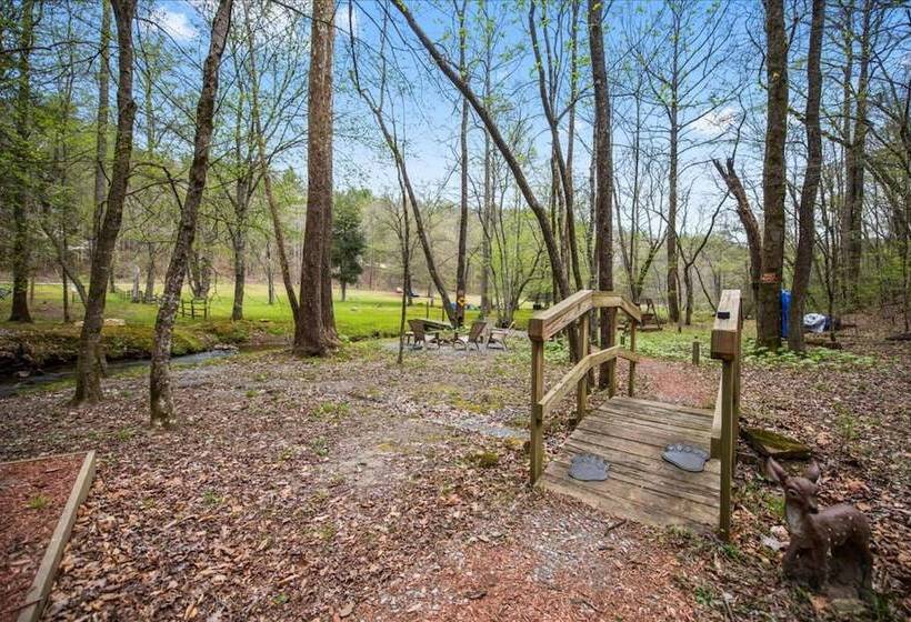 Bear Necessities Cozy Cabin Beside Briar Creek Fire Pit Wifi And Pet Friendly
