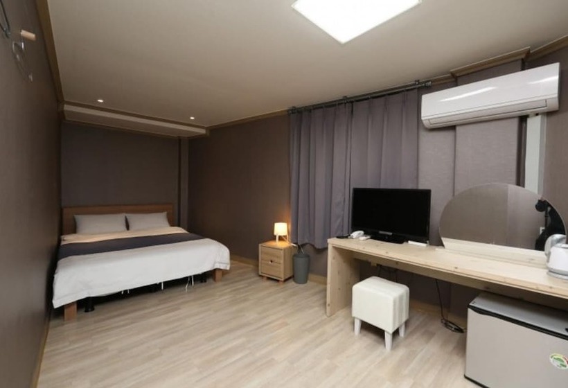 Boryeong Renaissance Pension Stay