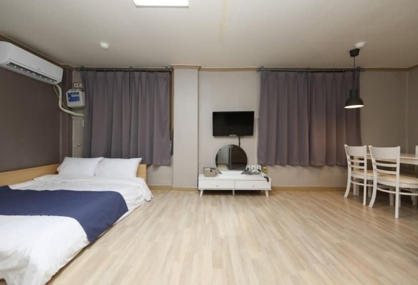 Boryeong Renaissance Pension Stay