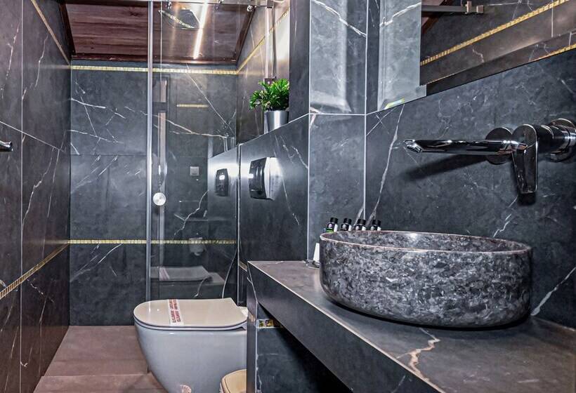 Evitel Luxury Living