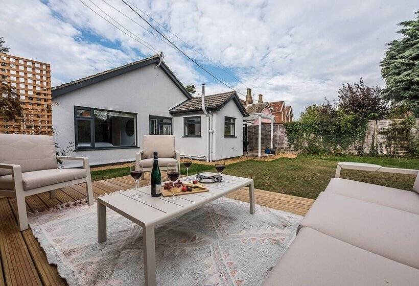 Festival House, Snape