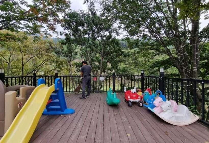 Gapyeong Myeongjisan Family Pension