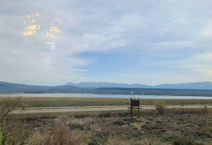 Hotelli Mcgee Creek Lodge