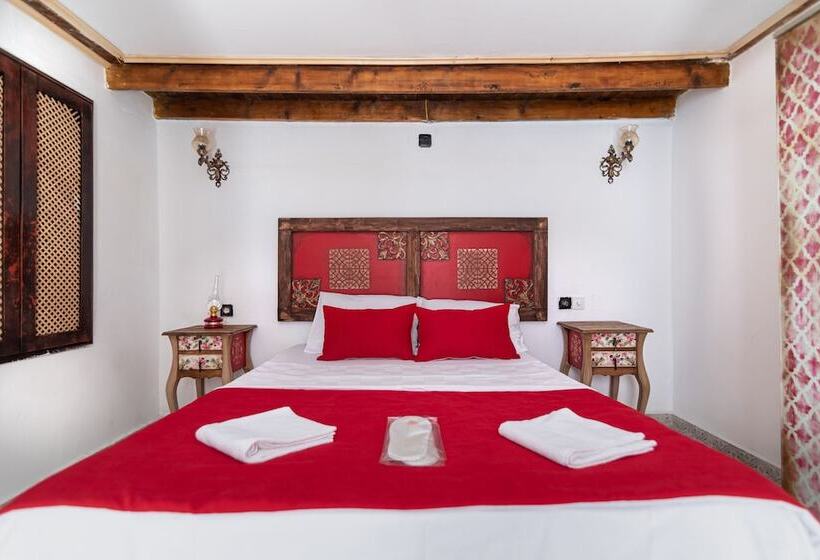 호텔 Pangea Sigacik Pansiyon & Bistro