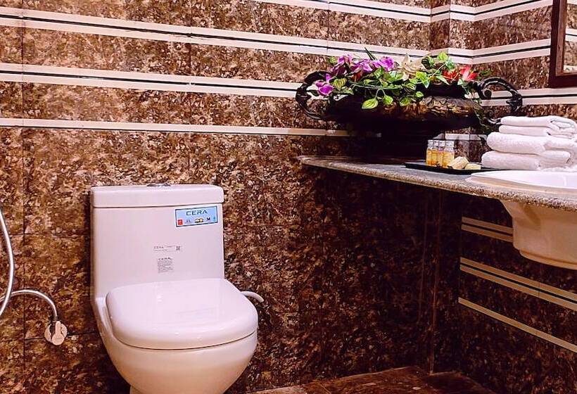 Park Square By Shrigo Hotels