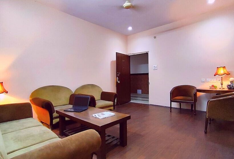 Park Square By Shrigo Hotels