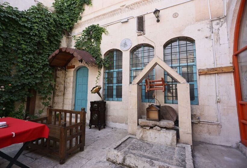 هتل Serif Pasa Konaklari