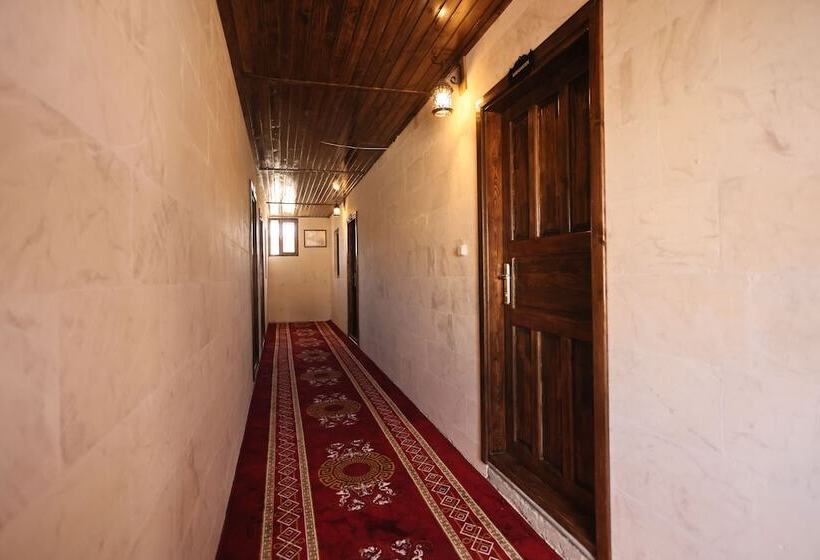 هتل Serif Pasa Konaklari