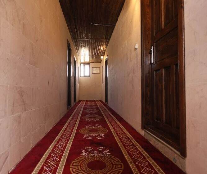 هتل Serif Pasa Konaklari