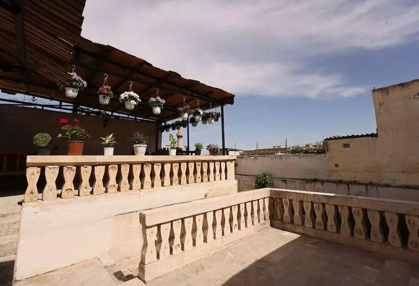 هتل Serif Pasa Konaklari