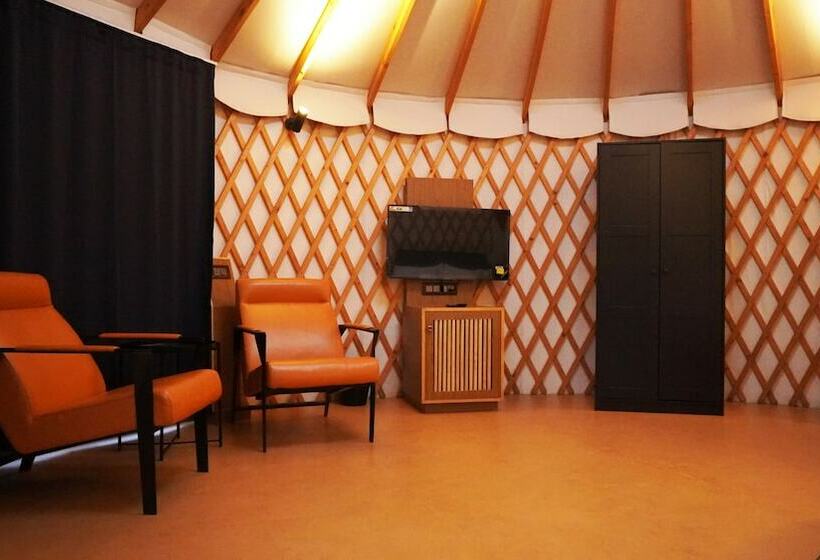 酒店 Shanti Resorts