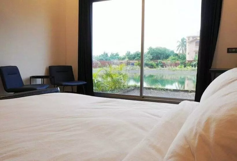 ホテル Shanti Resorts