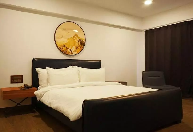 ホテル Shanti Resorts