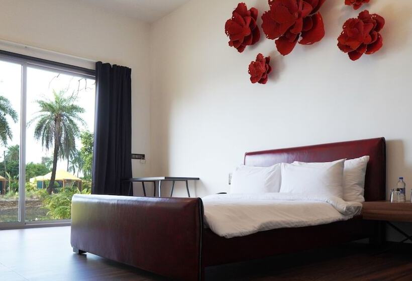 酒店 Shanti Resorts