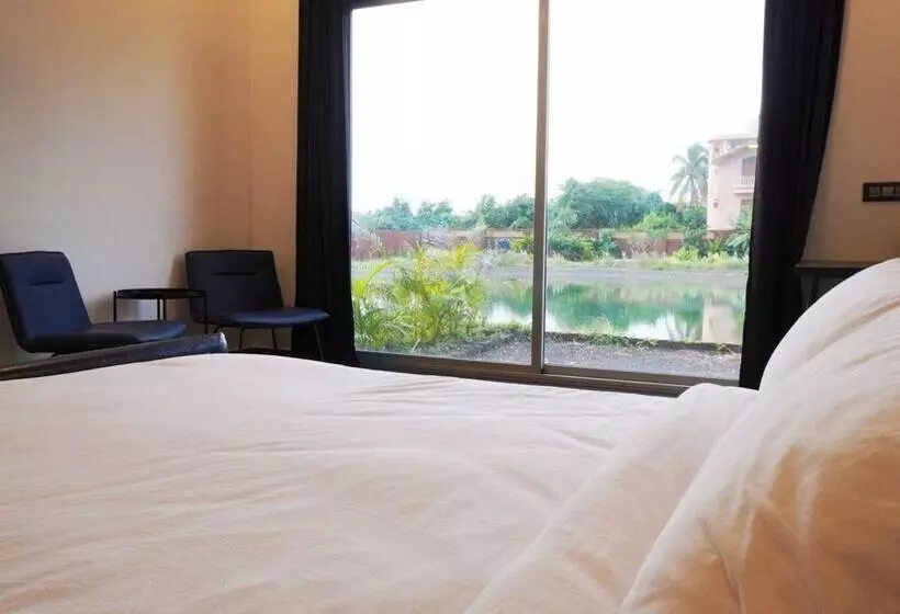 ホテル Shanti Resorts