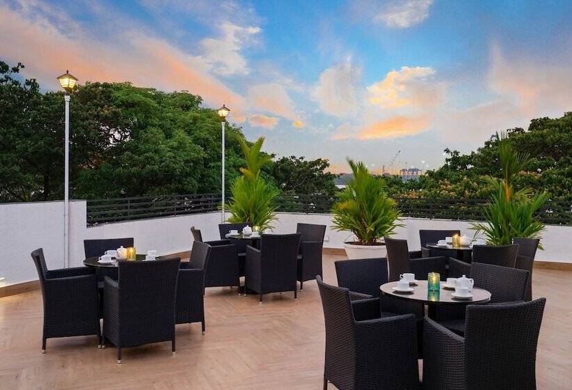 هتل Welcomheritage Azora By Ayatana