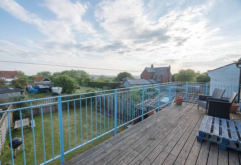 Lovely South Facing Garden, Close To Beach, Aldeburgh