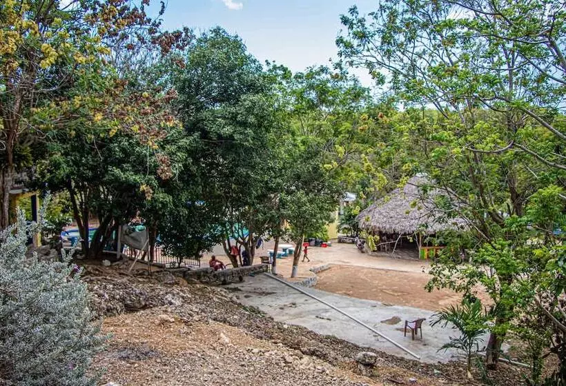 پانسیون Haley S Paradise At Blue Hole