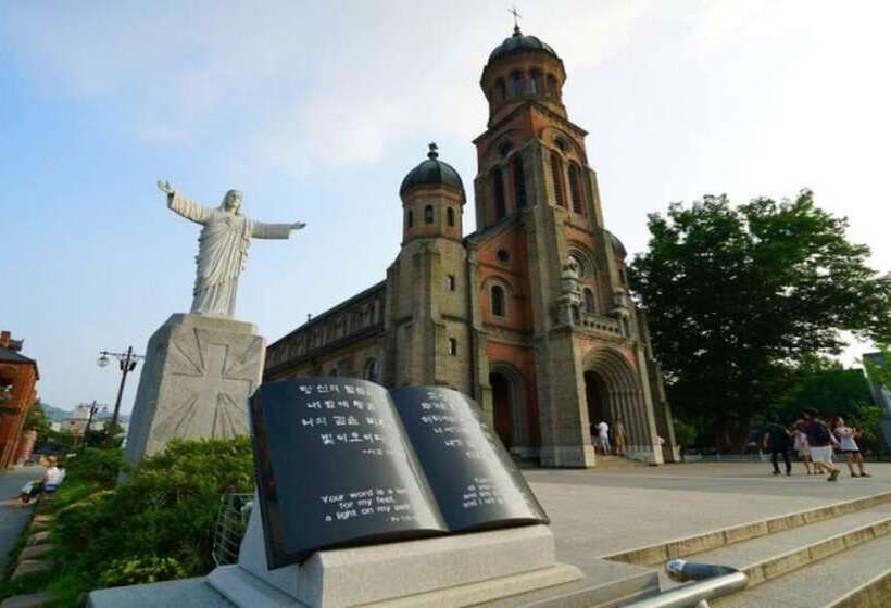 Pensión Jeonju Deokindang And Su Guesthouse