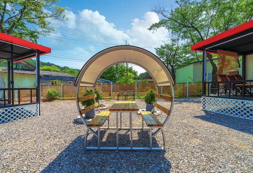 پانسیون Saeyeon Glamping & Caravan Pocheon