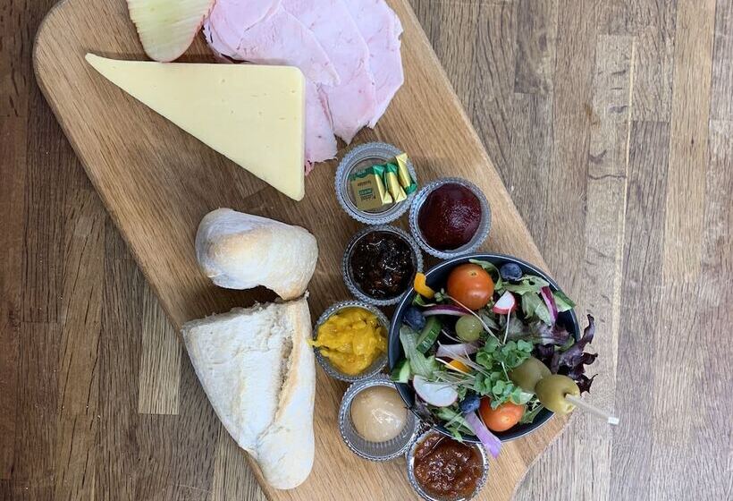 Pensjonat The Modbury Inn