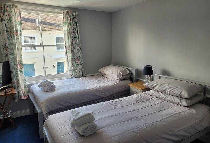 Pensjonat The Modbury Inn