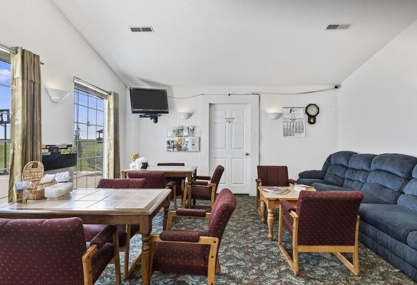 モーテル Red Bud Country Inn